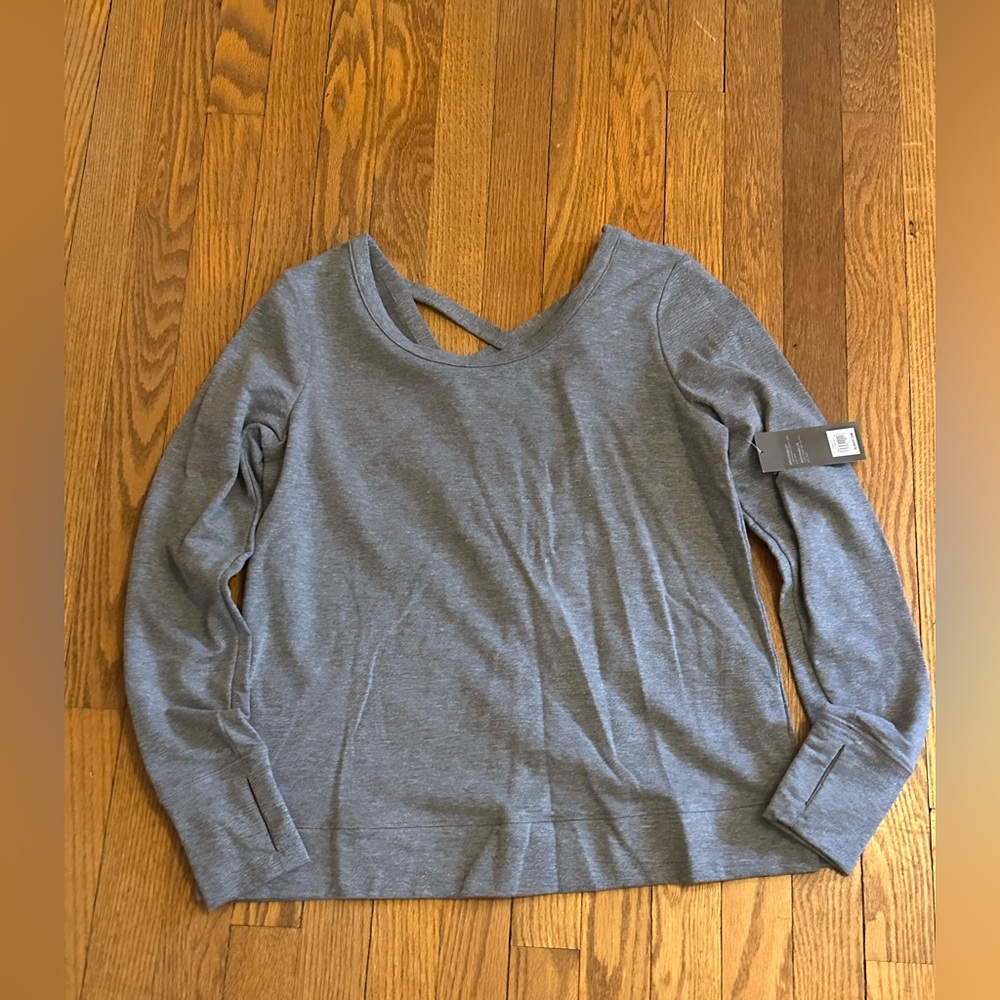 old navy grey long sleeve athletic top small